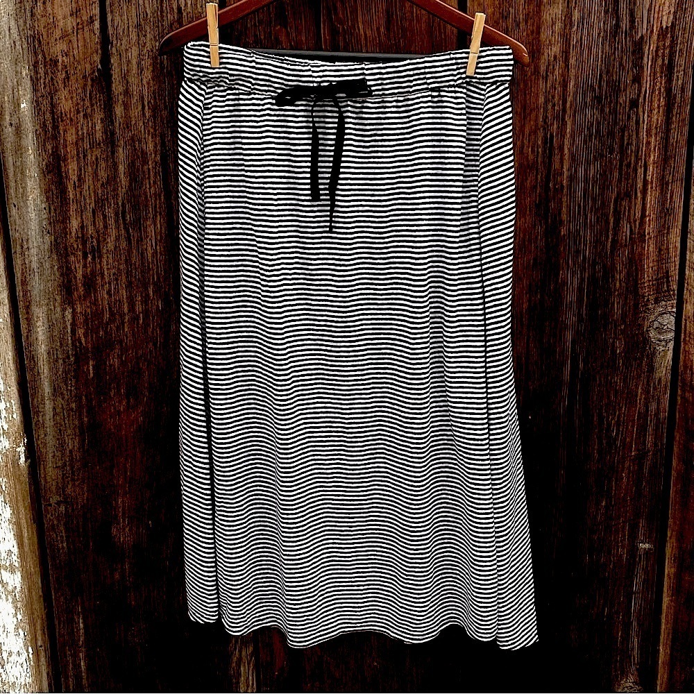 NWT Eileen Fisher Organic Linen Jersey Black and White Striped Skirt size SP